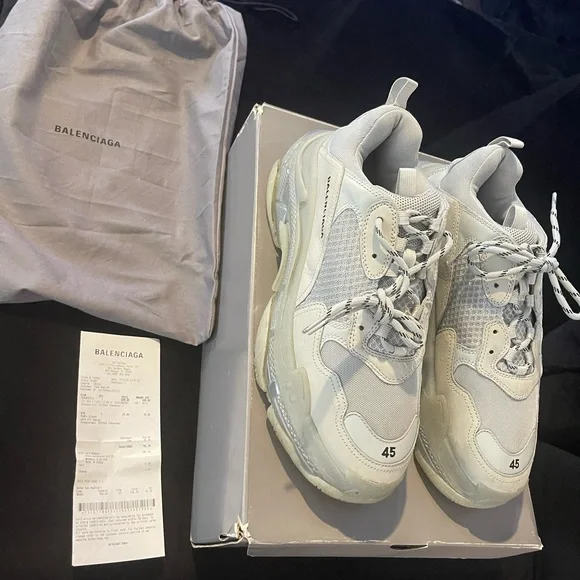 balenciaga triple s copy